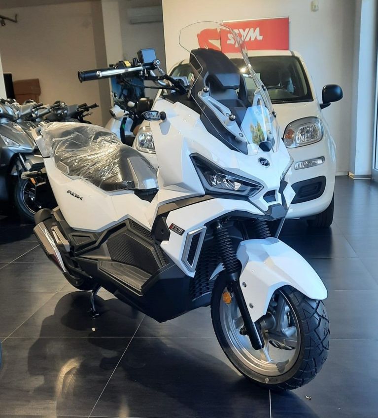 ADX 125
